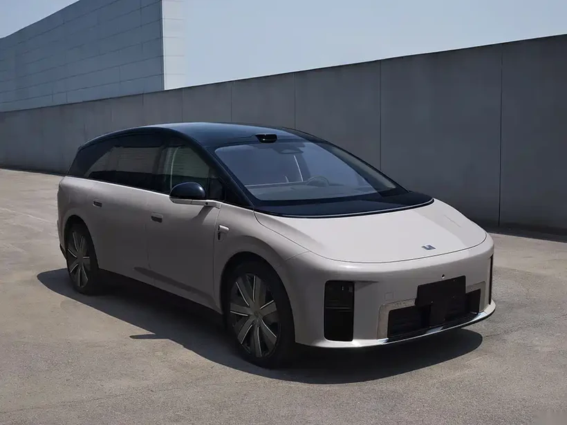 理想 i9 街拍实车